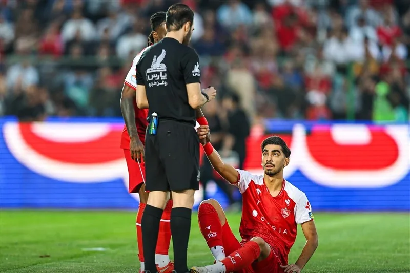 انتقاد تند کارشناس داوری از قضاوت عرببراقی در دیدار پرسپولیس - فولاد