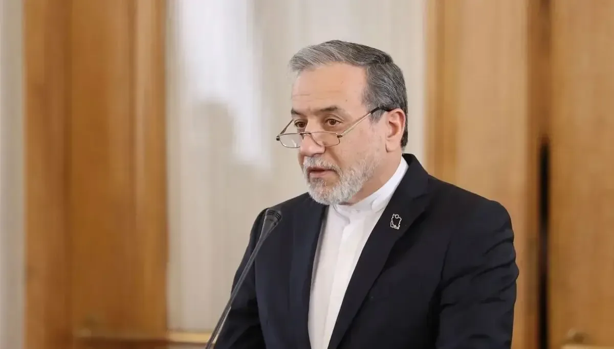 عراقچی: تقریبا همه پایگاههای آمریکا در منطقه با موشکها و پهپادهای ایران از بین رفتهاند/ ویدئو