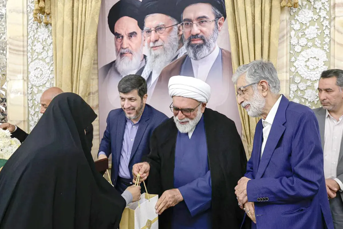 تجلیل از ۶۰ نخبه مدالآور المپیادهای علمی و نفرات برتر کنکور در مشهد