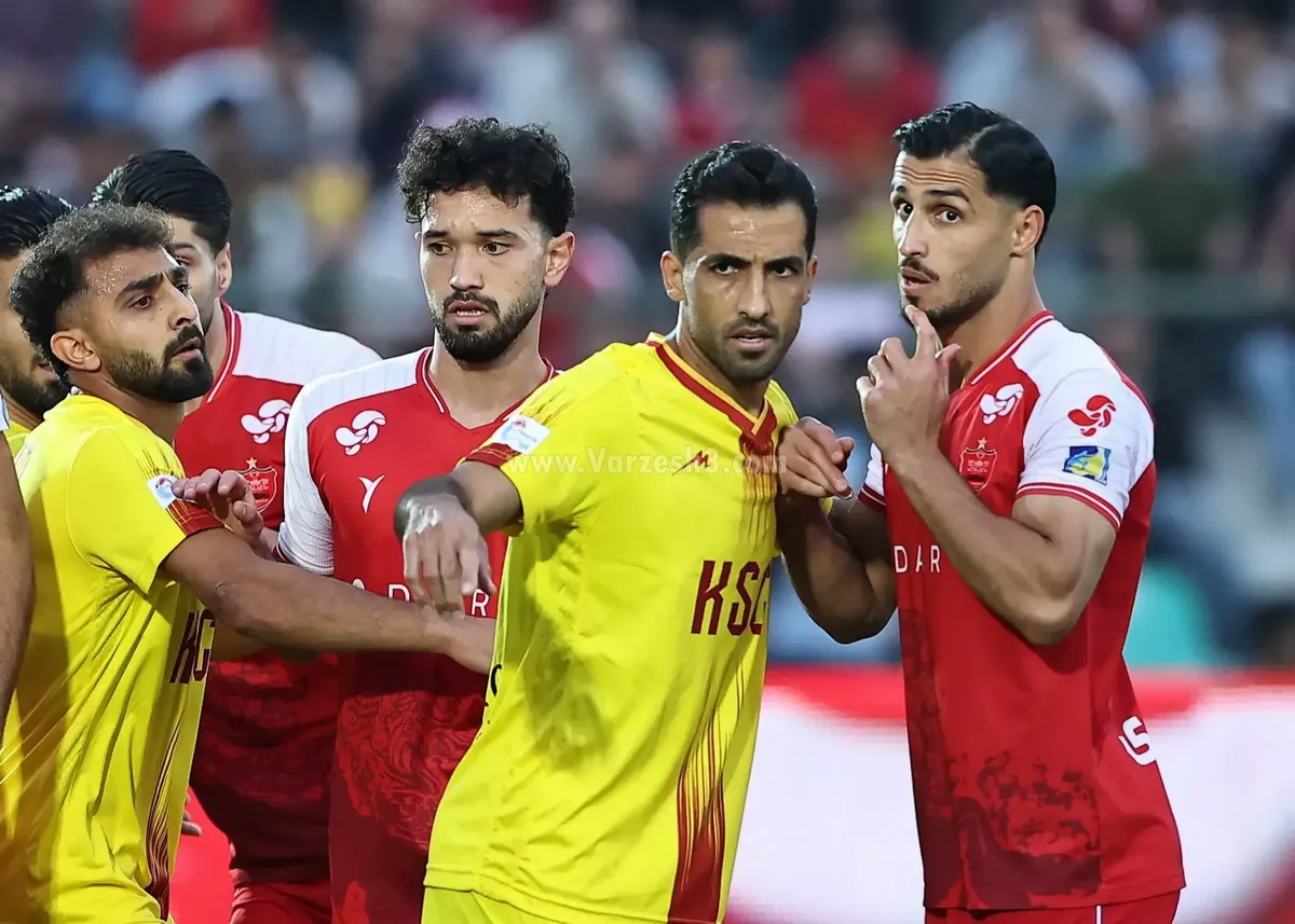 هدیهای که پرسپولیس تقدیم فولاد کرد! (عکس)