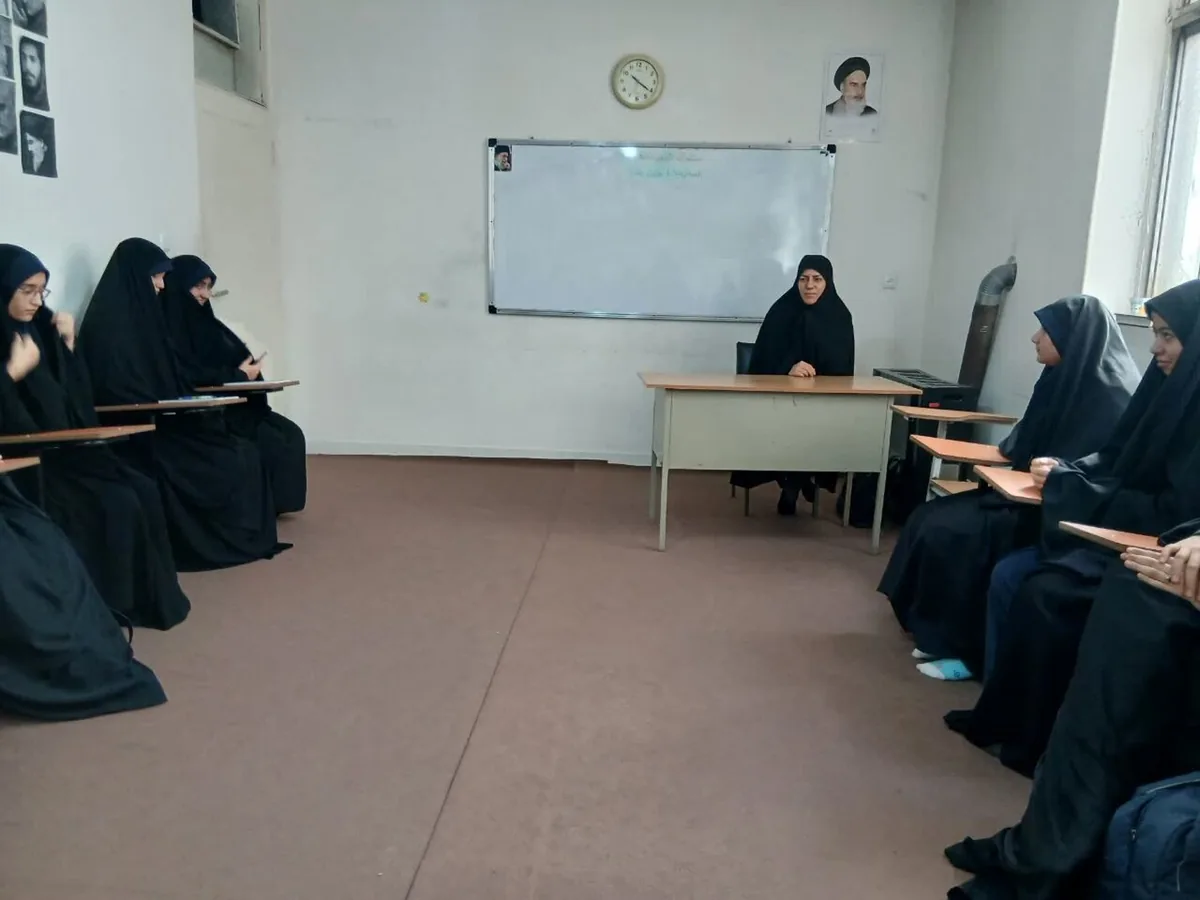 کارگاه مهارتآموزی نظم و مدیریت زمان ویژه طلاب نوجوان در مدرسه علمیه الهیه ساوه برگزار شد