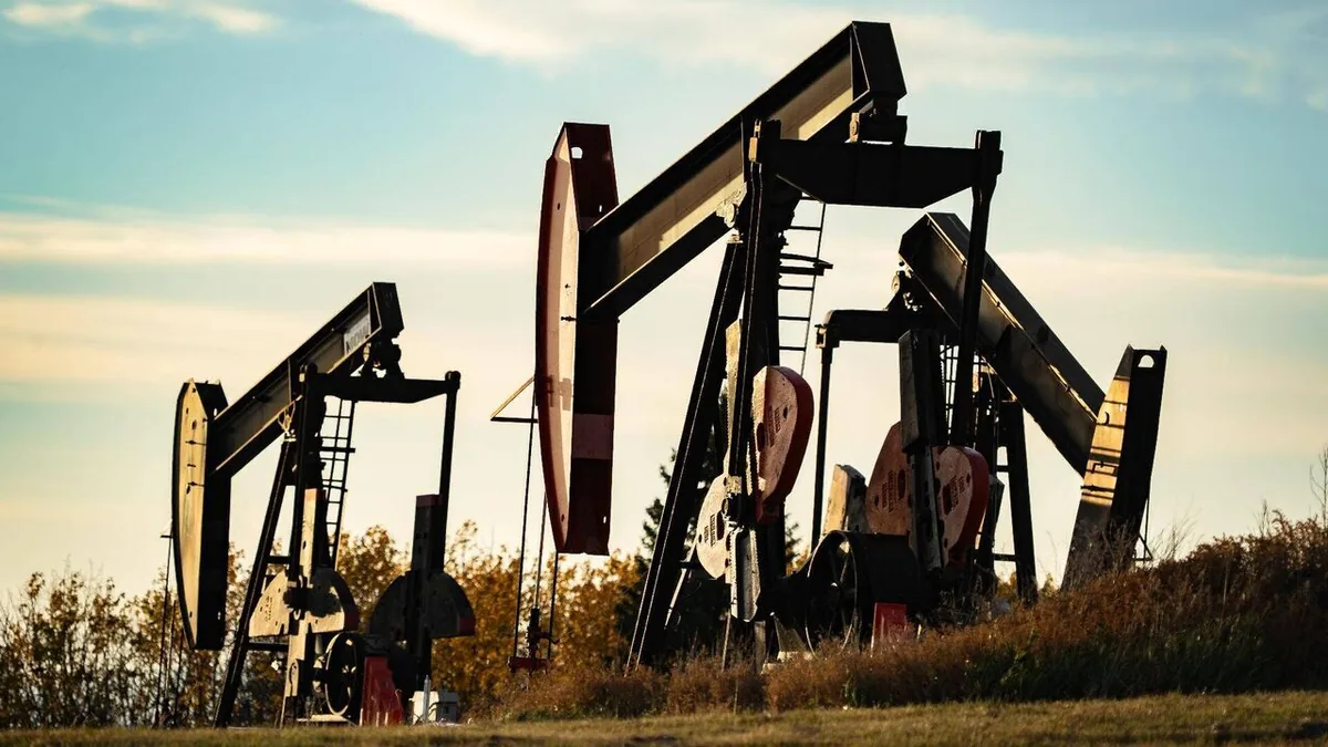 کاهش بیش از ۲ درصدی قیمت نفت؛ برنت به ۱۱۴ دلار رسید