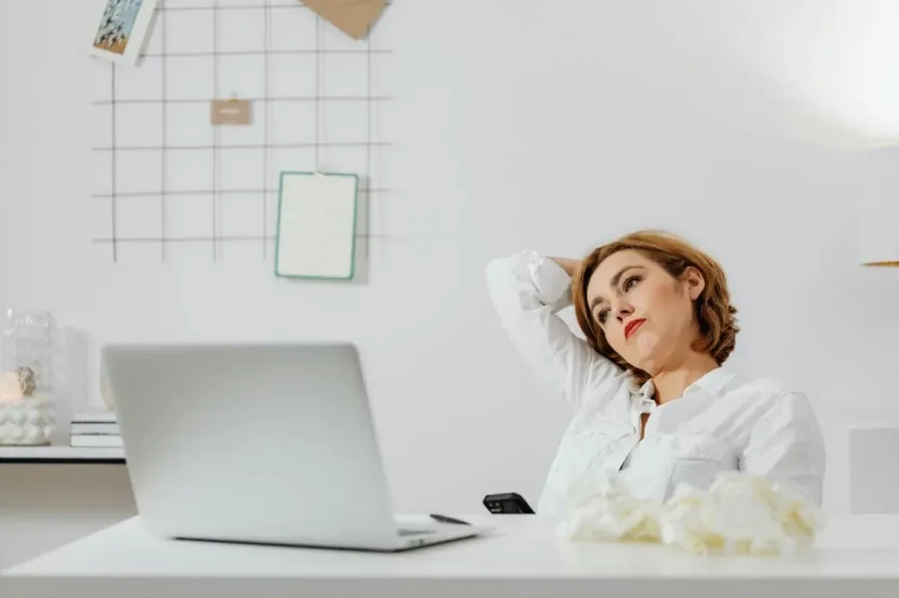 چگونه با یک اورتینکر برخورد کنیم / در ذهن او چه میگذرد؟