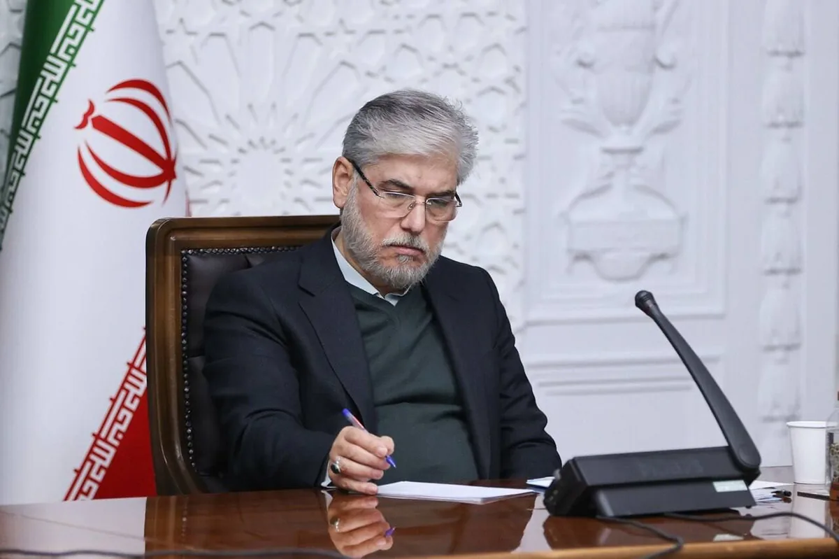 دعوت وزیر علوم از دختران کشور آذربایجان برای تحصیل در دانشگاههای ایران