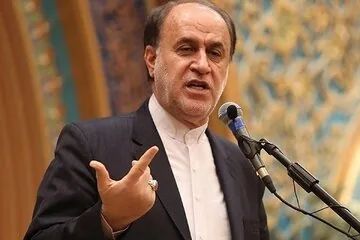 نائب رئیس مجلس: فشار بر مردم افزایش یافته، اما تابآوری مردم هم بیشتر شده است/ مسئولان باید مانند مردم زندگی کنند