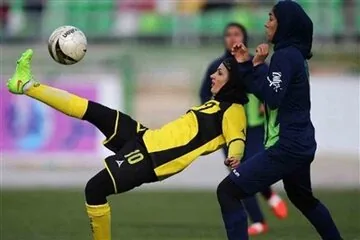 هشدار دادستانی تهران به وزیر ورزش و رئیس فدراسیون فوتبال/ هنجارها و موازین شرعی در مسابقات فوتبال بانوان رعایت نمیشود