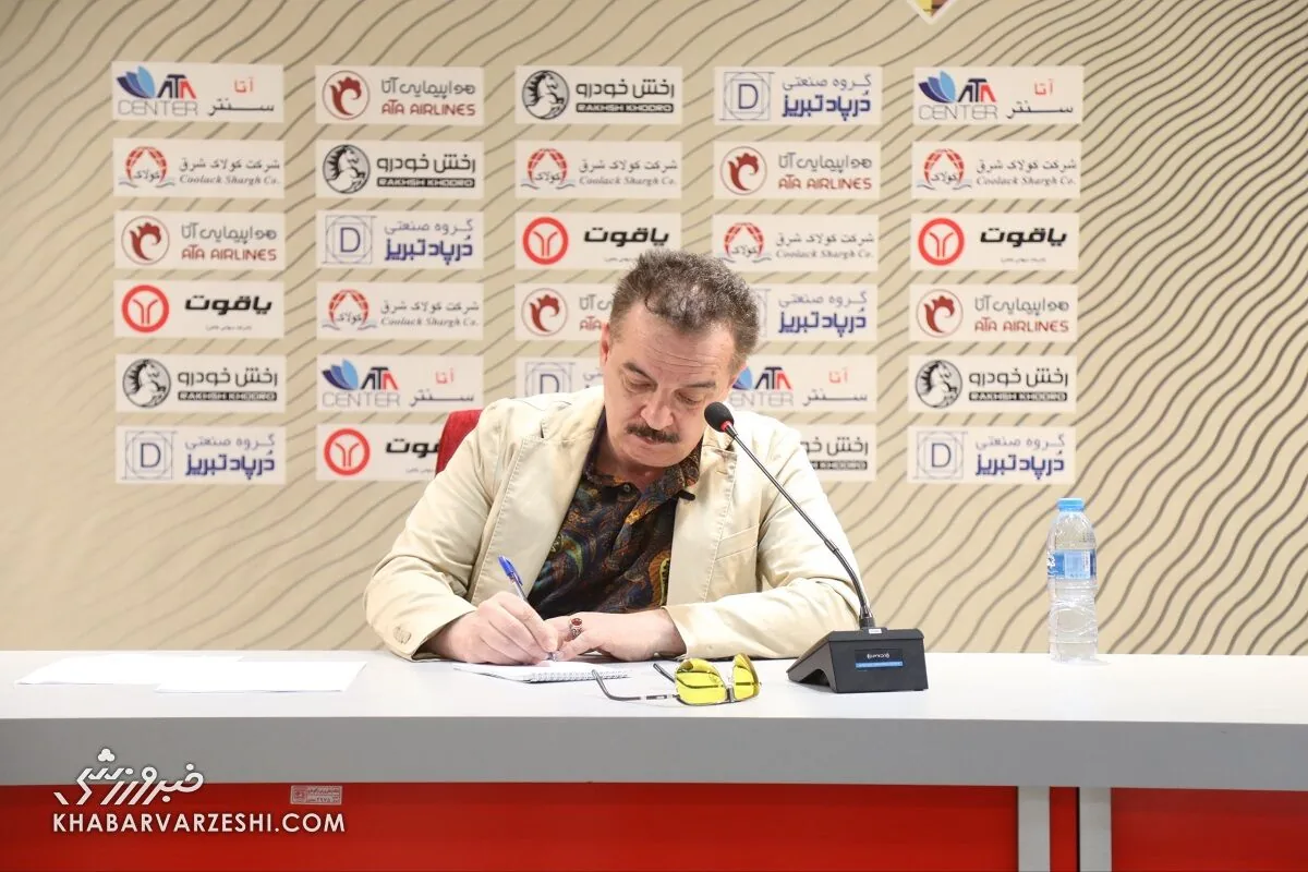 زنوزی: تاریخ ایران بدون غیرت و ایستادگی ترکها نوشته نمیشود/ فرمایش رهبری فصلالخطاب است
