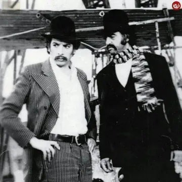 رضا فاضلی و بهمن مفید در نمایی از فیلم اتل متل توتوله؛ سال ۱۳۵۱ / عکس