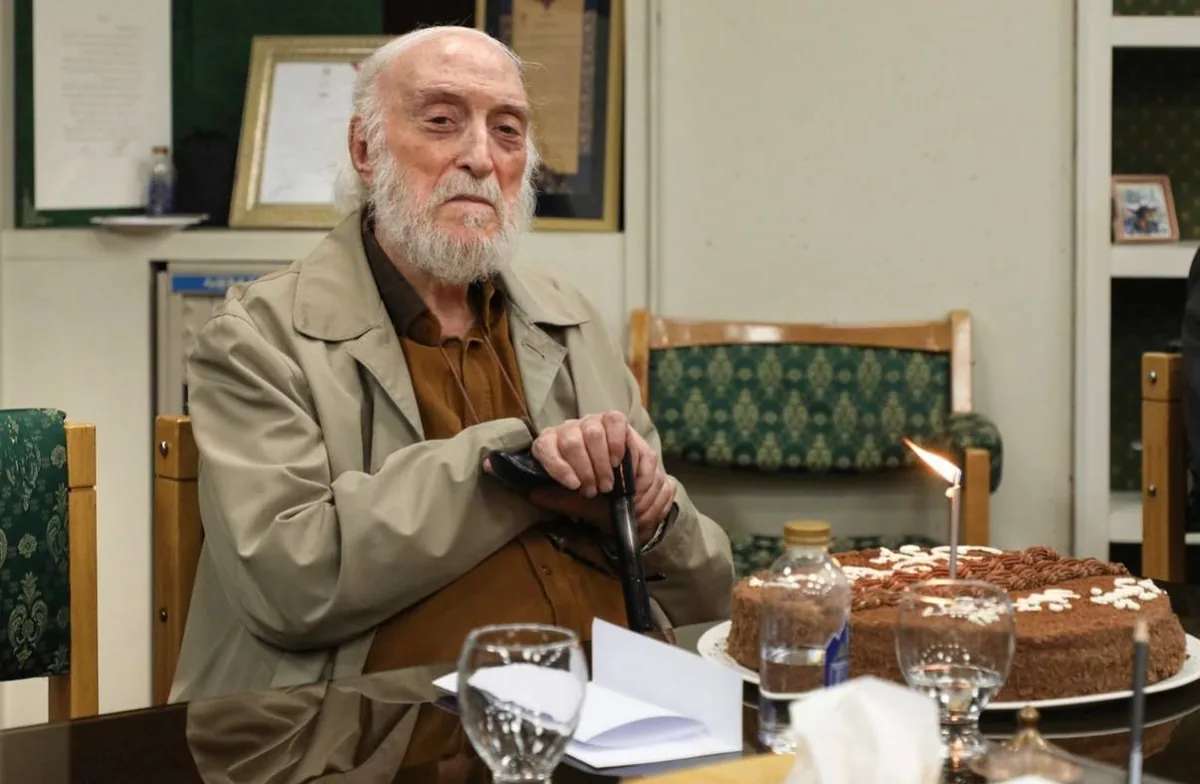 ۹ نکته به بهانهٔ‌ کیک ۹۰ سالگی «آقای هرمنوتیک»