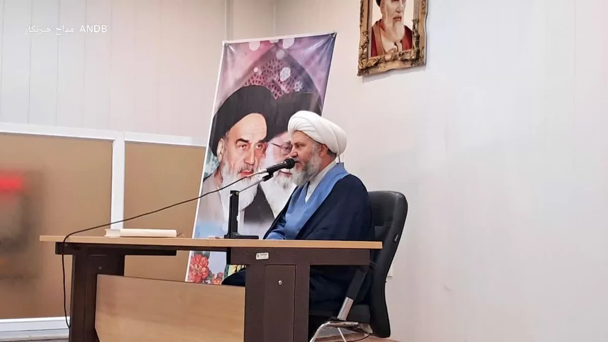 صیانت از فکر و اندیشه دانشآموزان، رسالتی مهم در کنار تربیت جسمی آنان است