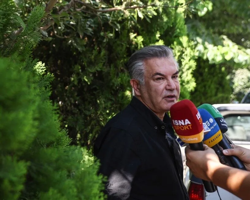 استیلی: قلعهنویی اشتباهات خود را بپذیرد/ پرسپولیس بخت اول قهرمانی است