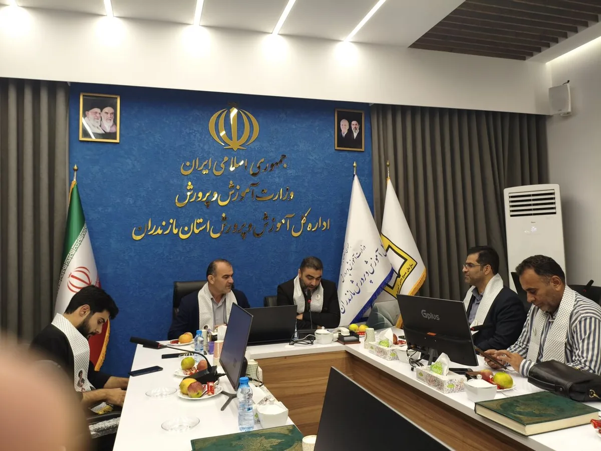 برگزاری برنامههای گرامیداشت هفته بسیج دانش آموزی مازندران با حضور خانوادههای شهدای میناب