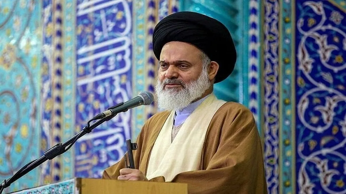 وجود کالا در بازار کافی نیست، قدرت خرید مردم مهم است /دشمن عرصه فرهنگی و اجتماعی را هدف قرار داده است