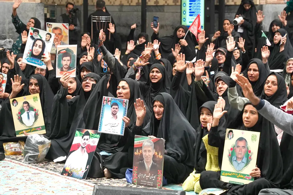 پناه امن خورشید؛ از نخلستان‌های لامرد تا آستان رضوی
