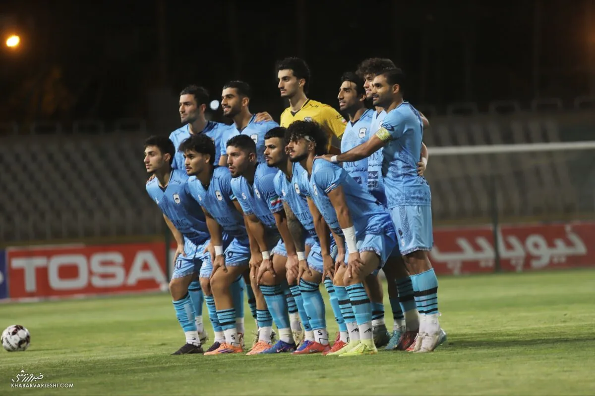پوستر چادرملو برای نبرد با استقلال با حضور یک استقلالی +عکس