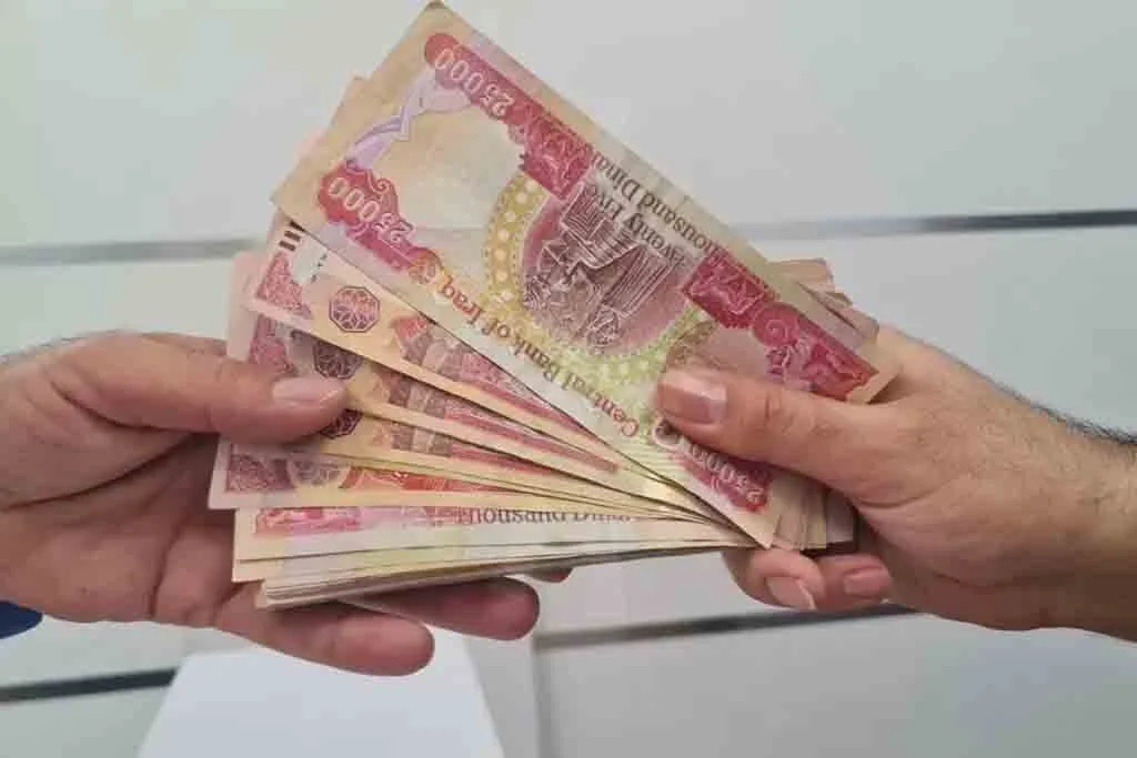 دینار عراق کاهشی شد؛ قیمت دینار امروز دوشنبه ۲۰ مهر ۱۴۰۵