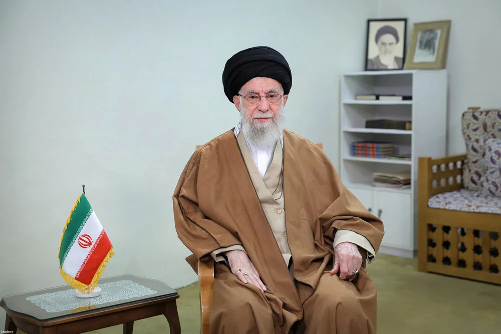 تبیین اهمیت نامههای امام شهید خطاب به جوانان اروپا و آمریکای شمالی