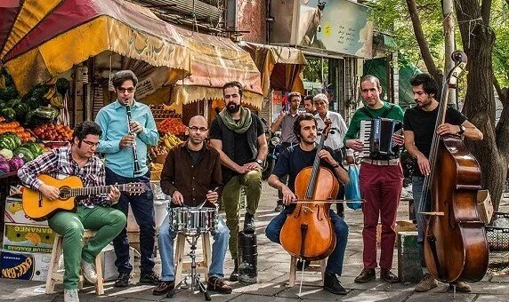 پالت حاضر نشد بدون نوازنده زن روی صحنه برود؛ لغو تمام اجراهای تور ایران