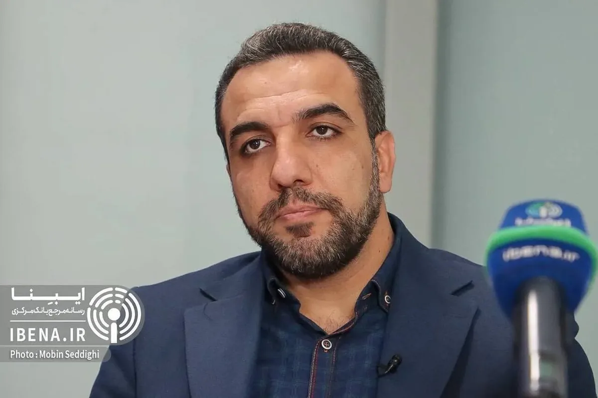 فرزانی، تحلیل‌گر حوزه پولی : عرضه ۱۰ هزار دلار به هر نفر توانست روند افزایشی نرخ ارز را متوقف کند و انتظارات روانی را تا حدی مهار کند