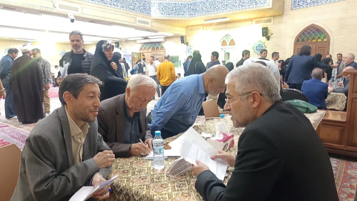 گرهگشایی بیواسطه «فلسفی» از مشکلات شهروندان شرق تهران/از وام و اشتغال تا مسائل انتظامی و مدیریت شهری