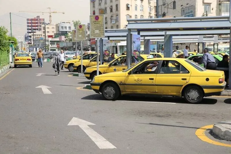 مهلت ۱۰ روزه برای تمدید پروانه فعالیت تاکسیرانان تهران