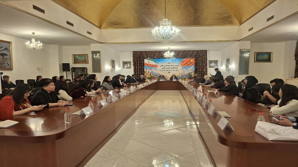 رحمانی فضلی: چین بزرگترین کشوری خواهد بود که پس از جنگ در امر بازسازی به ایران کمک میکند