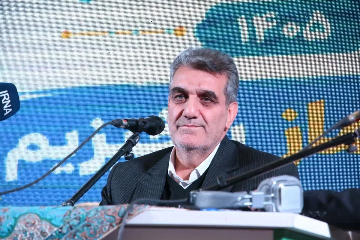 نماز، محور آرامش معنوی و مسئولیتپذیری اجتماعی/نقش مدرسه و معلمان در نهادینهسازی فرهنگ اقامه نماز از دوران کودکی