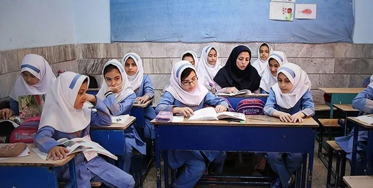 آموزش و پرورش: برنامهای برای غیرحضوری شدن مدارس کشور غیر از هرمزگان نداریم