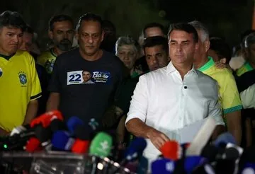 بولسونارو ممنوعالخروج شد