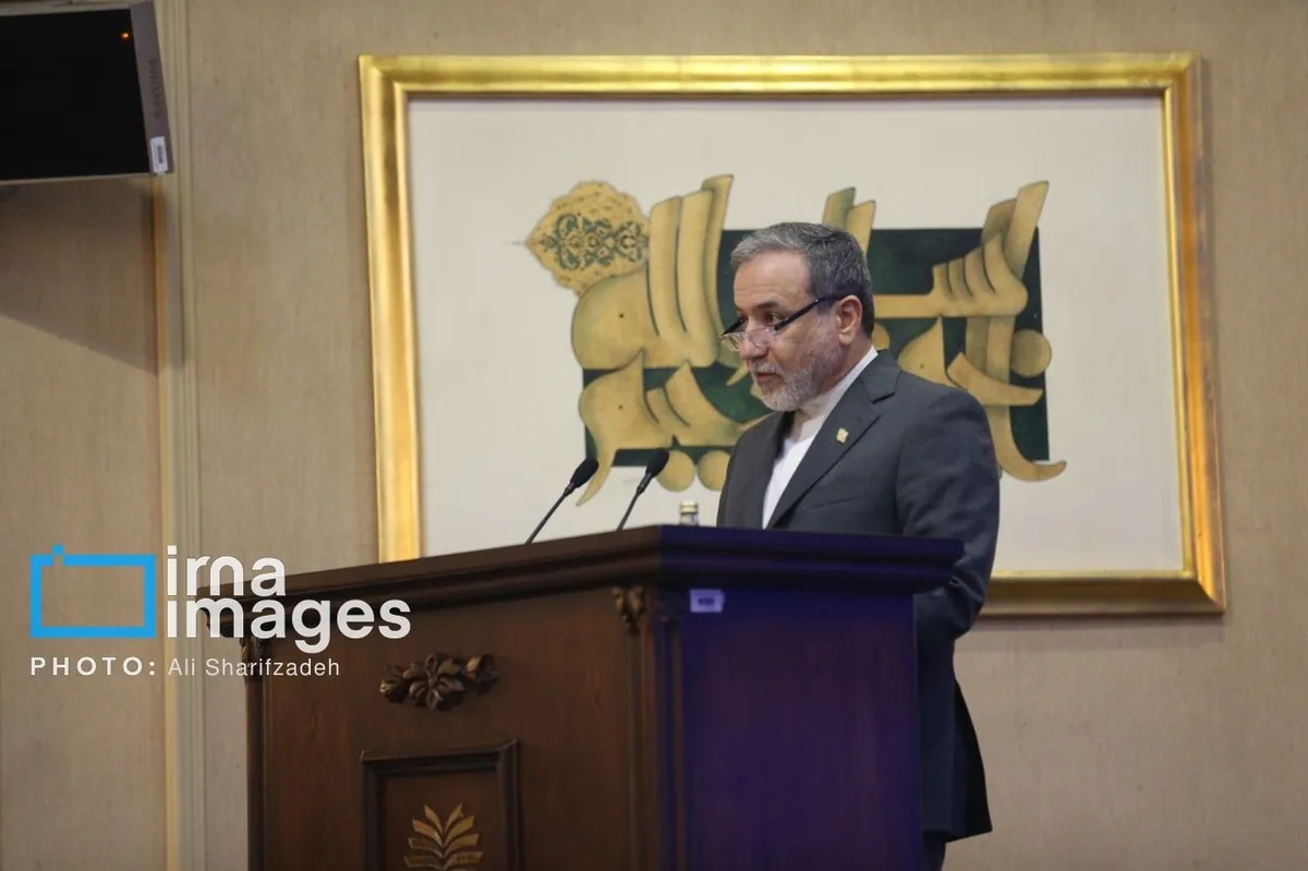 عراقچی: عقلانیت انقلابی، ویژگی بارز شهید خرازی بود