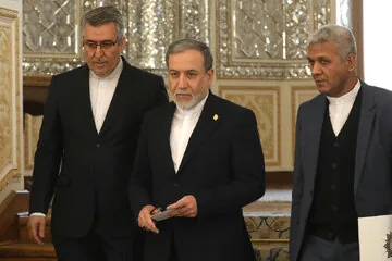 دلایل استیضاح عراقچی به روایت چهار نماینده امضاکننده طرح/ نماینده مجلس: در شرایط جنگی دادگاه صحرایی هم وجود دارد! +جدول