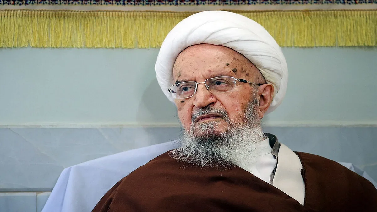 آیتالله مکارم شیرازی: برگزاری مراسم شادی بین دو دهه فاطمیه اشکال ندارد