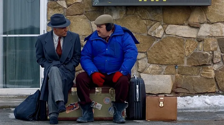 نمایی از فیلم هواپیماها، قطارها و اتومبیل‌ها (Planes, Trains and Automobiles)؛ پیشنهاد فیلم پاییزی