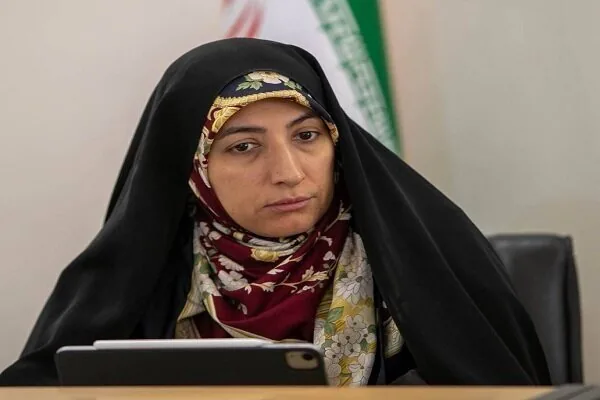 سیاست اشتغال زنان باید متناسب با موقعیت و مسیر رشد آنان طراحی شود