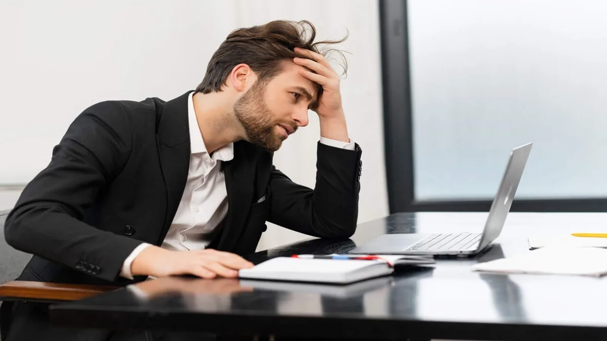 علت فراموشی کلمات در حرف زدن