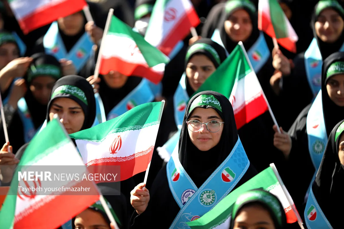 نقش تشکلهای دانشآموزی در روند برگزاری راهپیمایی۱۳ آبان تقویت می شود