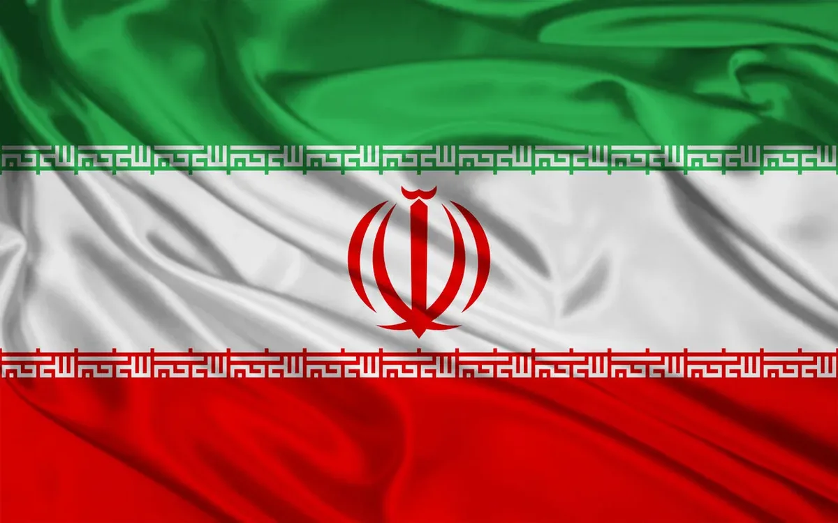 گاف عجیب وزیر نیرو درباره پرچم ایران!