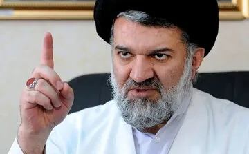 روزنامه جمهوری اسلامی: قوه قضاییه باید با روحانی معلوم الحالی که حرف دروغ به رهبری نسبت داد برخورد کند