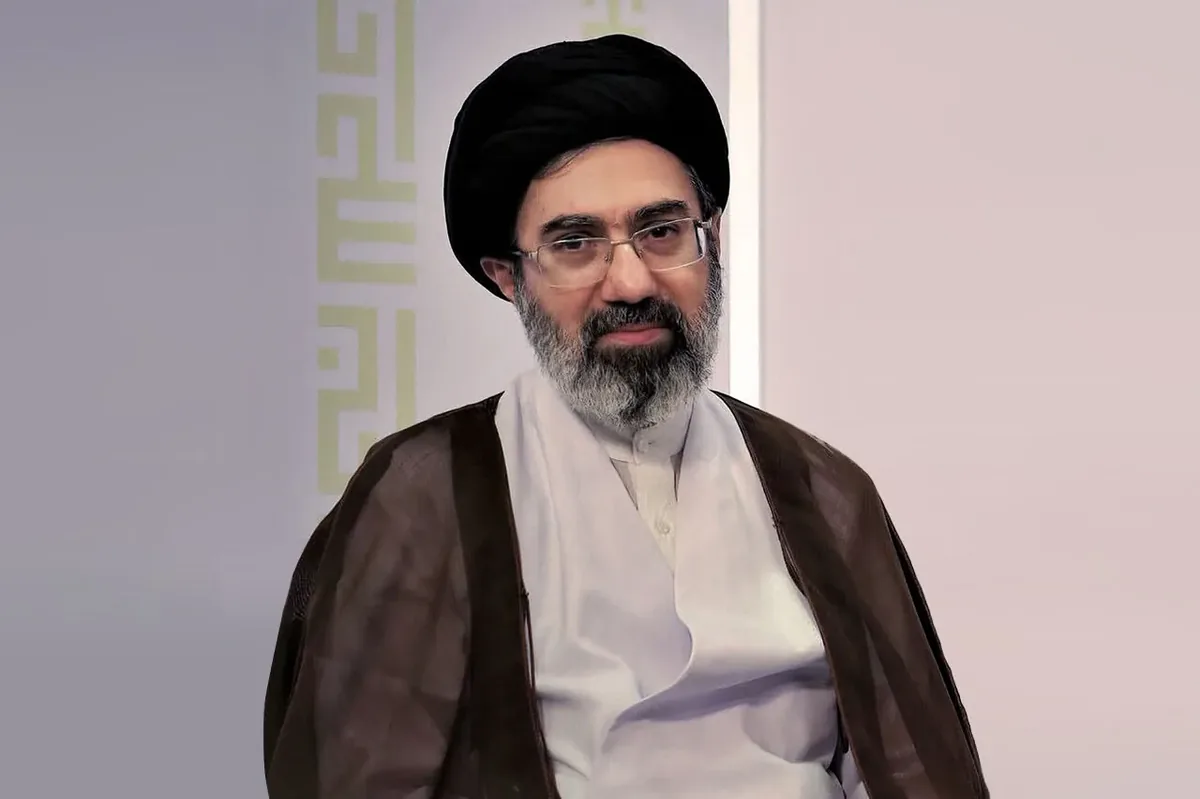 رهبر معظم انقلاب: تا رسیدن به قلّههای پیشرفت همعهدیم
