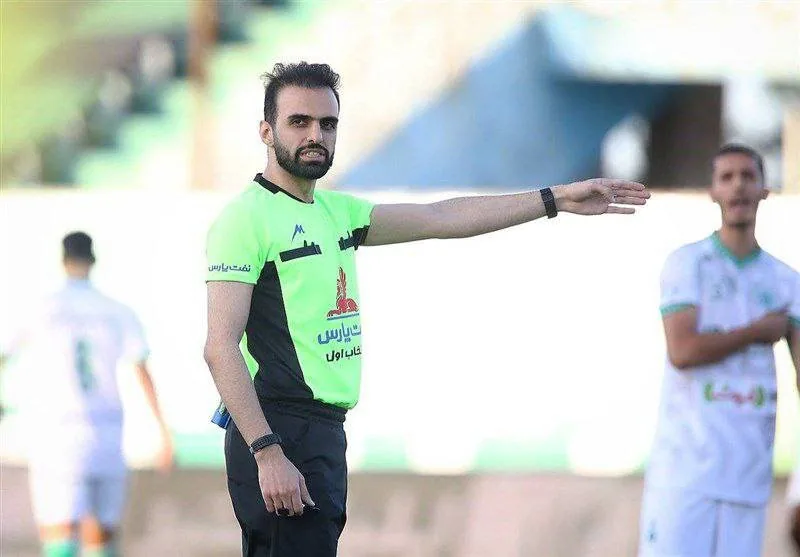 اسامی داوران دیدارهای هفته دهم؛ یک داور برای استقلال و پرسپولیس سوت میزند