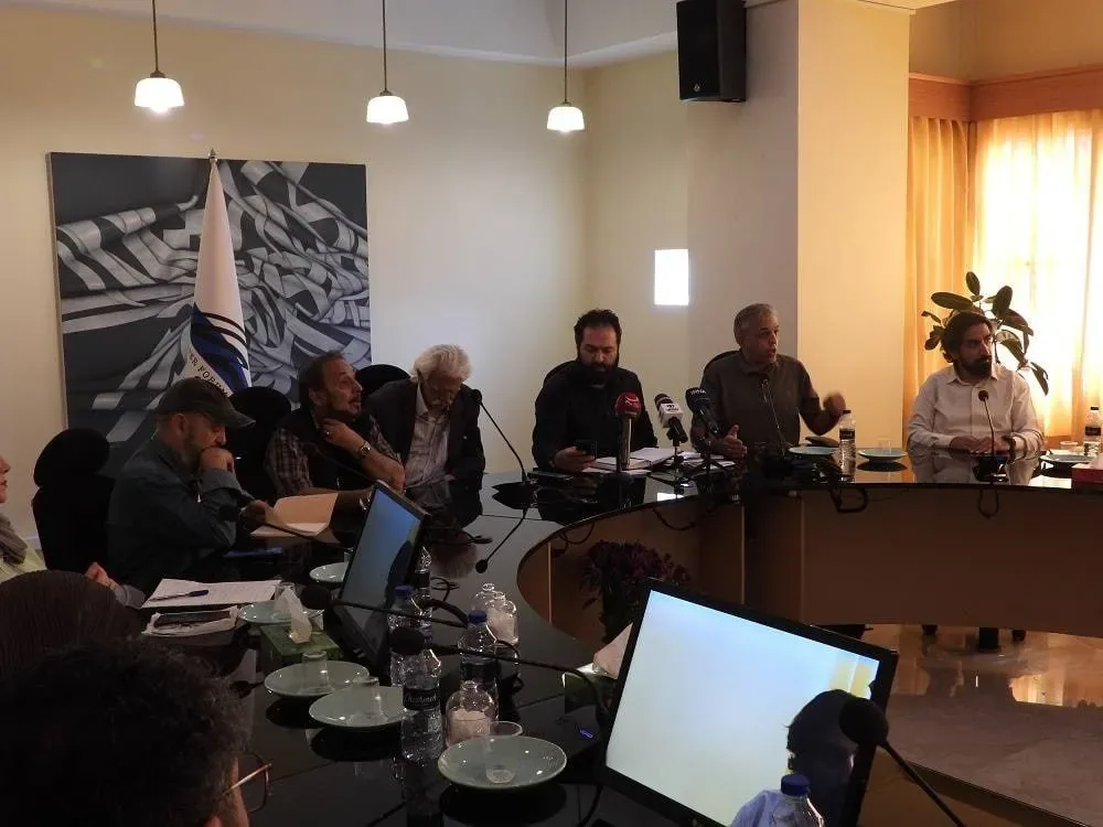 چرا باید حق درمان از بیمه هنرمندان حذف شود؟ / بازنگری در احکام هنرمندان نشاندهنده مدیریت کارآمد دستگاه قضاست