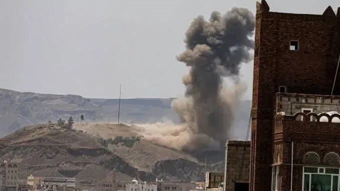 حمله عربستان به نیروگاه شرکت نفت یمن در صنعاء