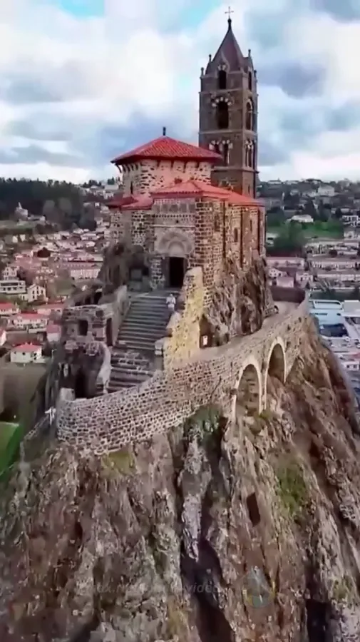 کلیسا