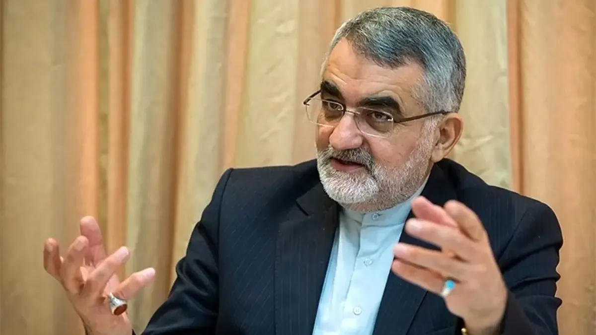 علاءالدین بروجردی: اگر آمریکاییها بخواهند از «مادر بمبها» استفاده کنند، ما از «پدر موشکها» استفاده خواهیم کرد