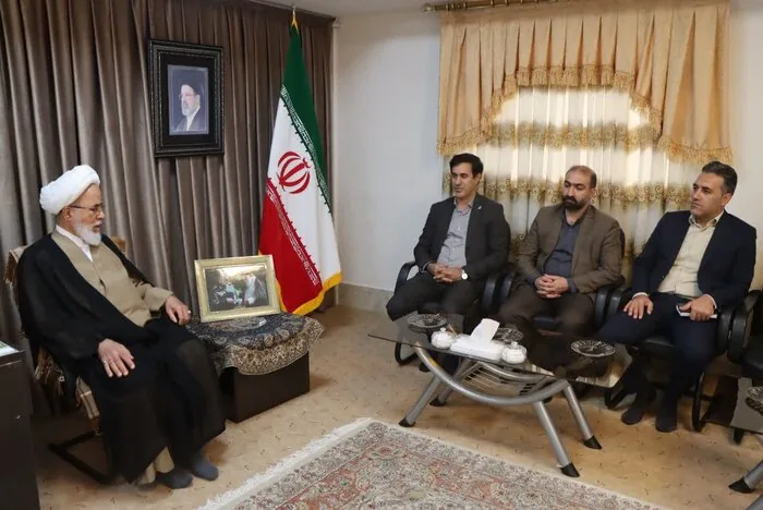 امام جمعه کرمانشاه: مرزهای استان باید به موتور توسعه اقتصادی تبدیل شوند
