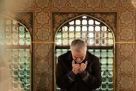روایت کمتر شنیده‌شده حاج‌قاسم از لحظه ورود به ضریح زینب (س) + فیلم