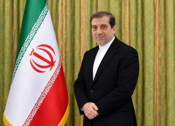 تسلیم رونوشت روانامه سرکنسول جدید ایران در کاپان