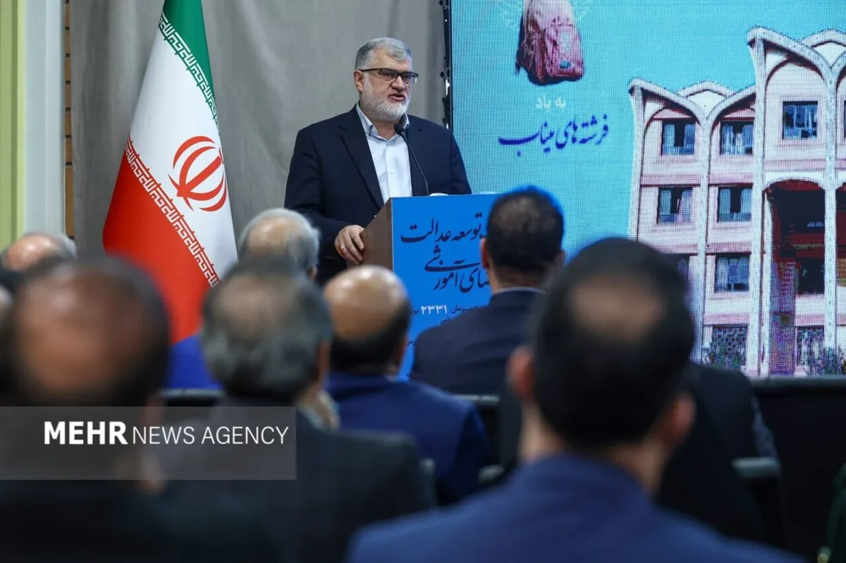 معتمدیان: نزدیک به ۷ میلیارد تومان در روز صرف مدرسهسازی میشود