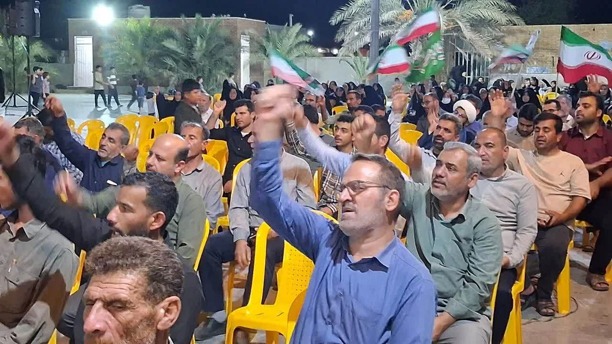 گوشههایی از وطن پرستی مردم انقلابی آبدان در قرارهای شبانه + فیلم و عکس