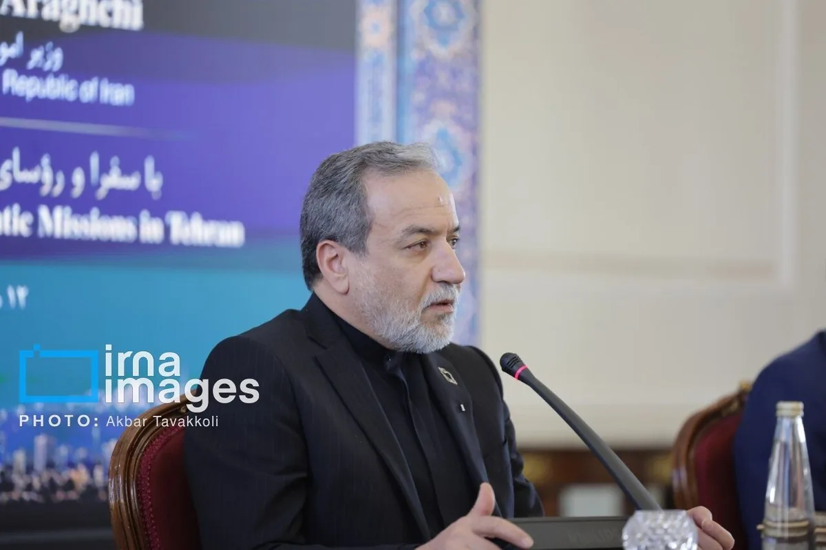 پیام اینستاگرامی وزیر امور خارجه در خصوص سفر لاوروف به تهران